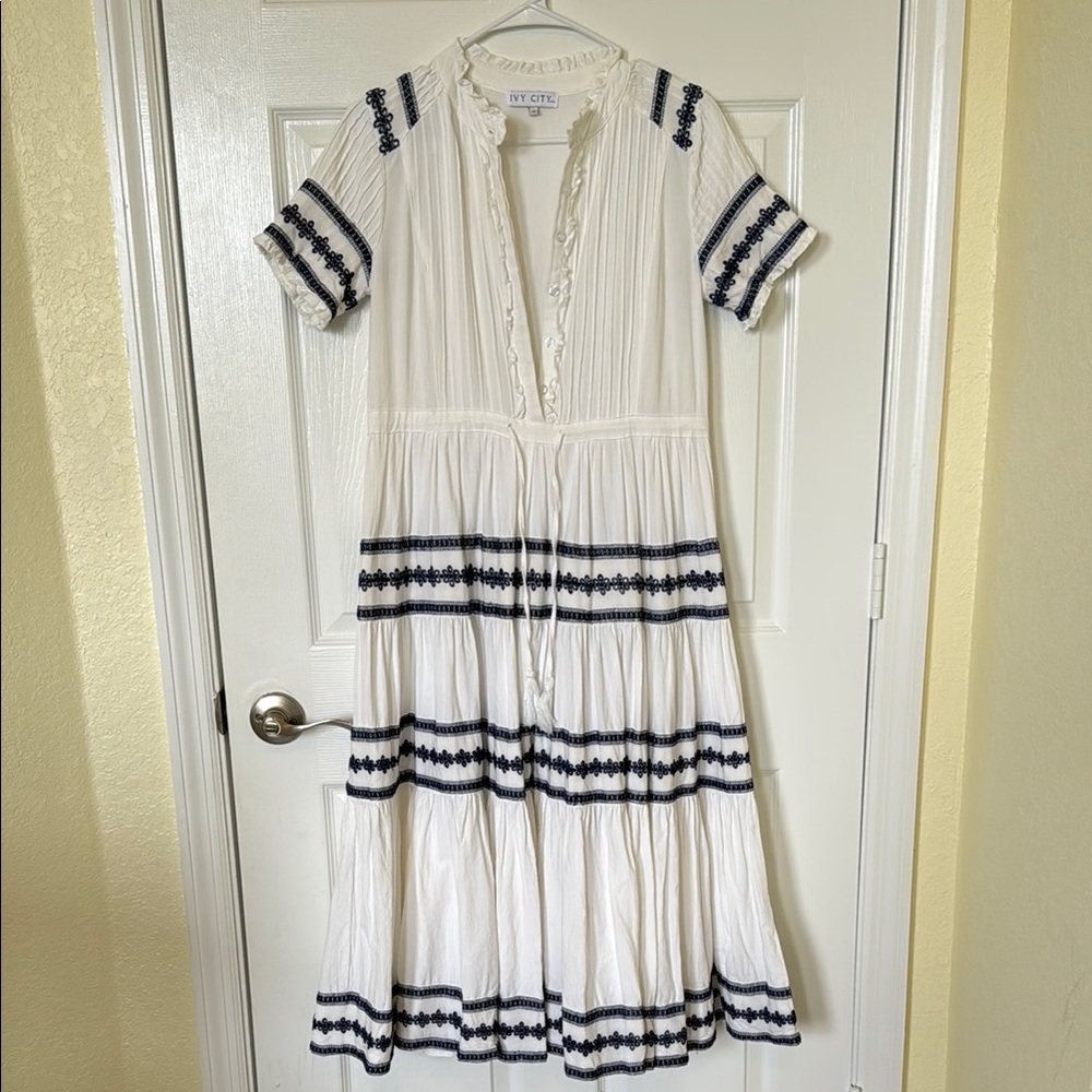 Ivy City Santorini dress size XS